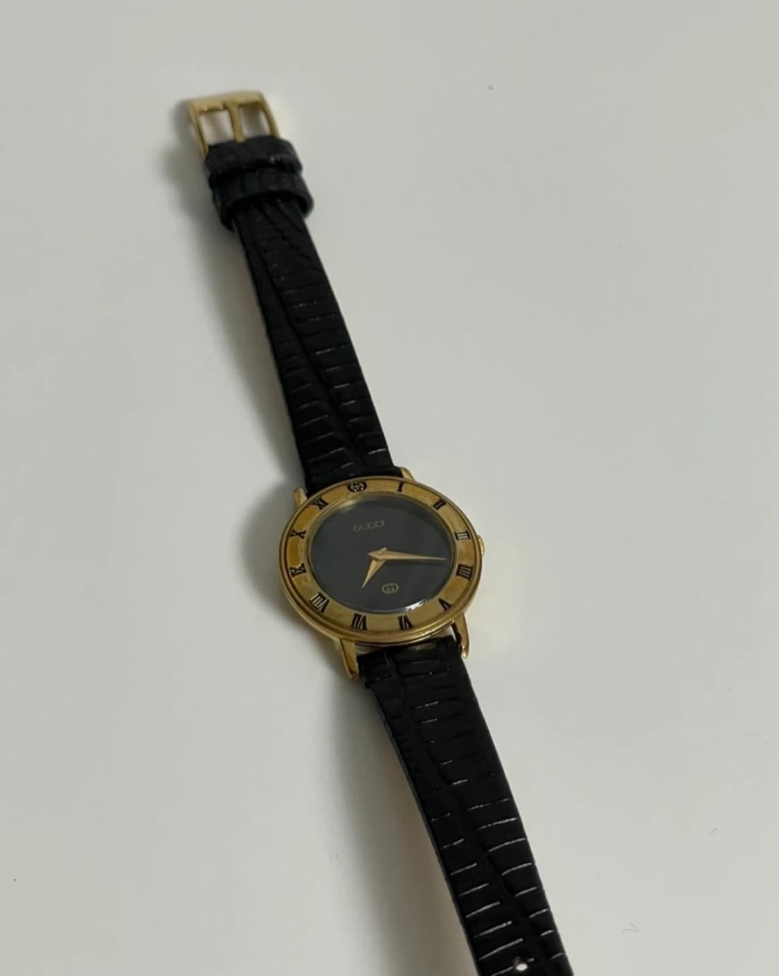 구찌 여성 가죽 시계 골드 상품이미지4