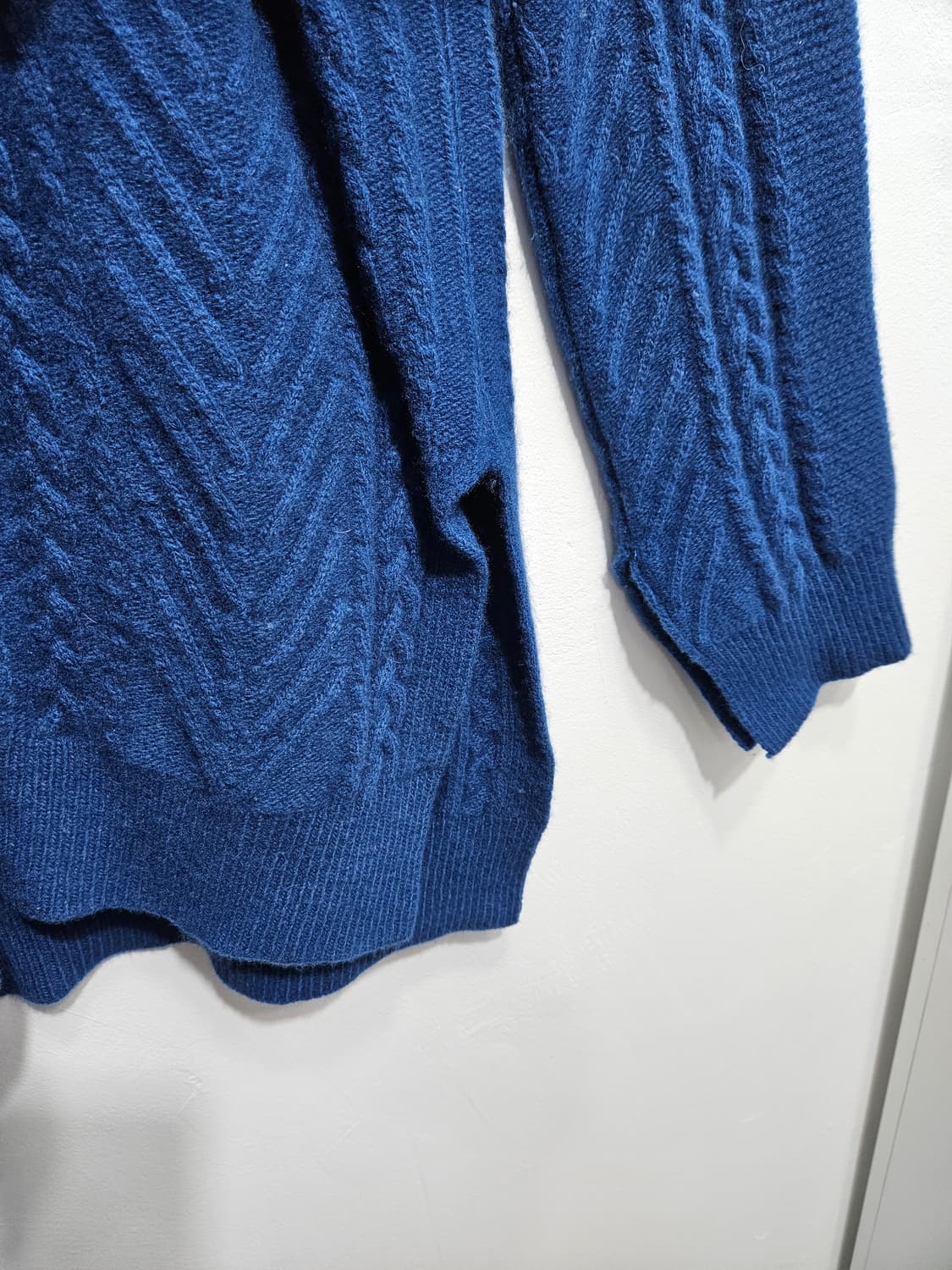 청색 꽈배기 터틀넥 니트 풀오버 상품이미지7