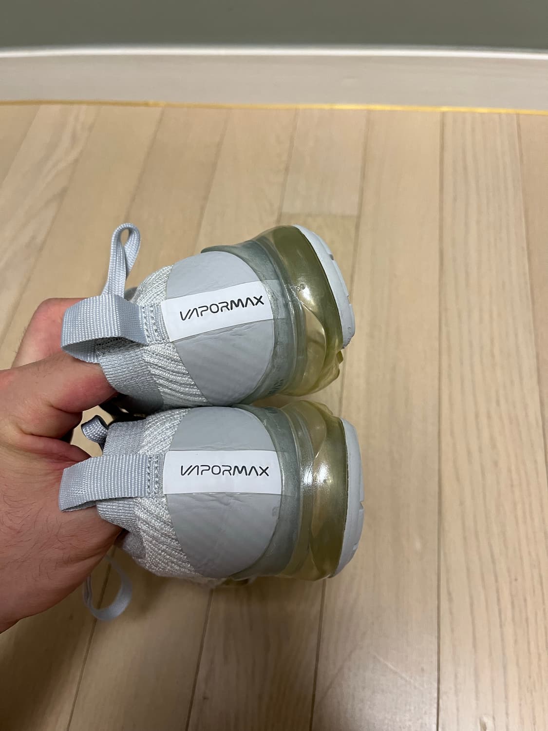 나이키 베이퍼맥스 운동화 사이즈 225 2만원에 판매합니다. 상품이미지3