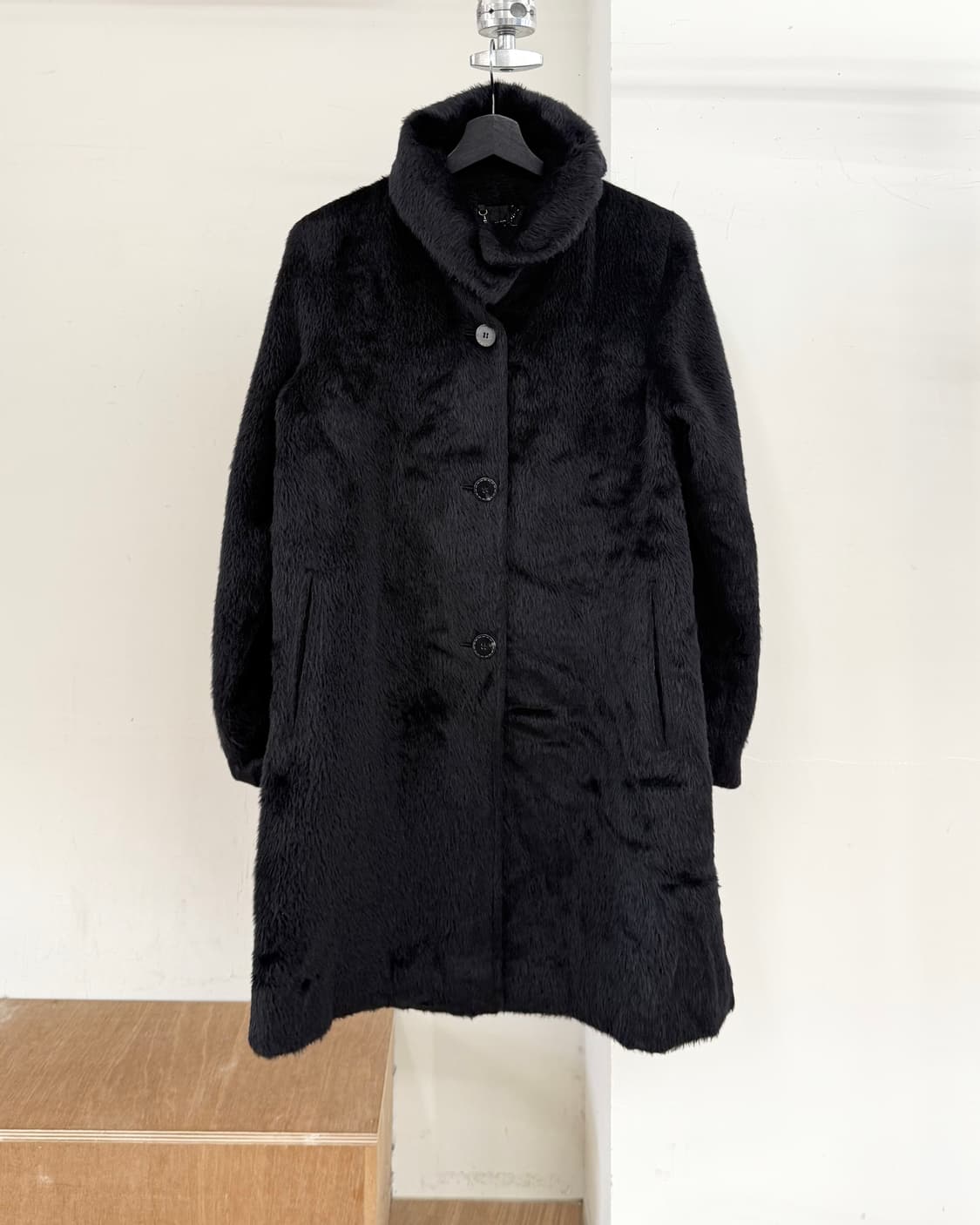 살바토레 페라가모 블랙 알파카 퍼코트 상품이미지1