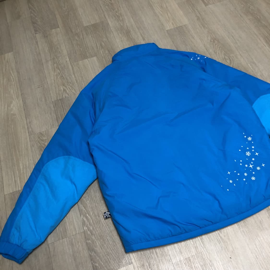 (S) 예스아이씨 YESEYESEE 프리마로프트 써멀 오버 점퍼 싸이언  상품이미지2