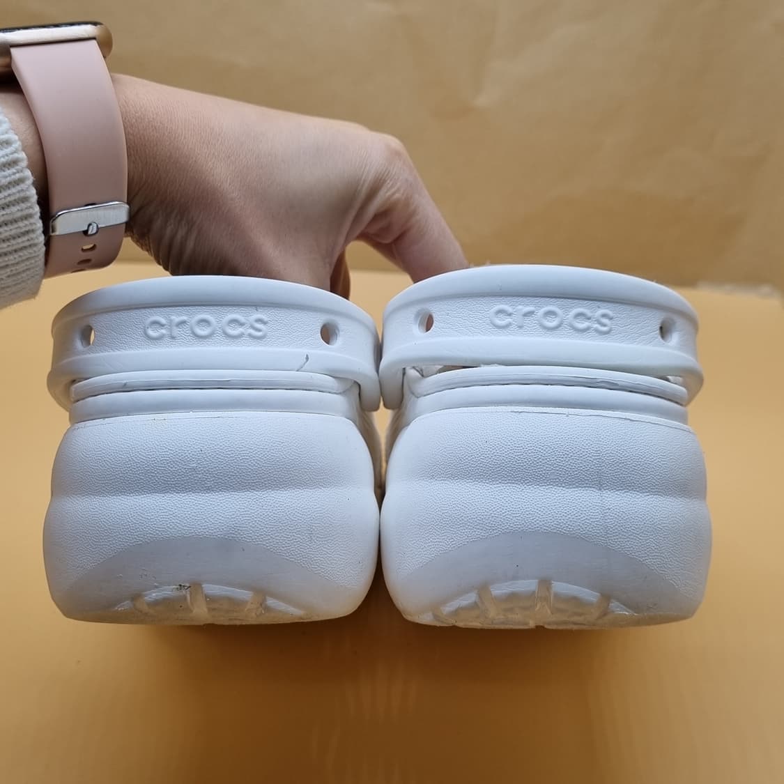 크록스 클래식 플랫폼 털샌들w7 240 상품이미지4