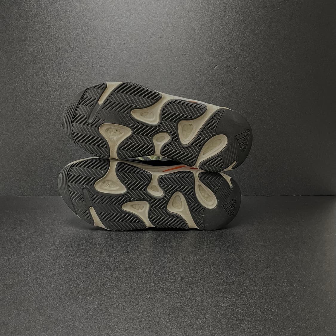 [260] 아디다스 YEEZY 이지부스트 웨이브러너 OG 상품이미지7