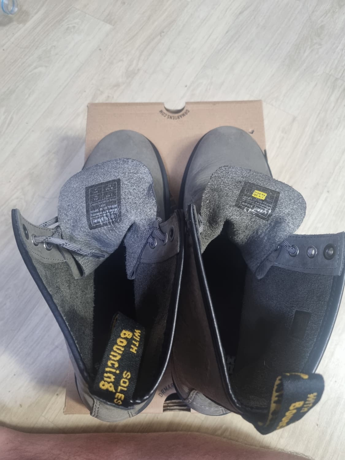 [300] 닥터마틴 1460 누벅 그레이 상품이미지4