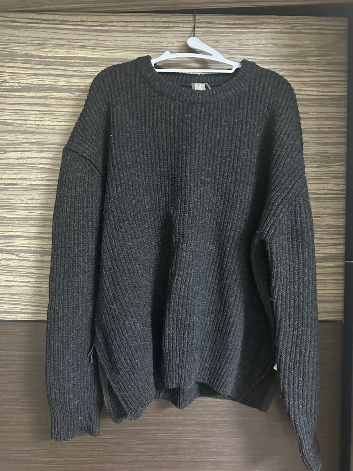 언디피티드 니트 상품이미지1