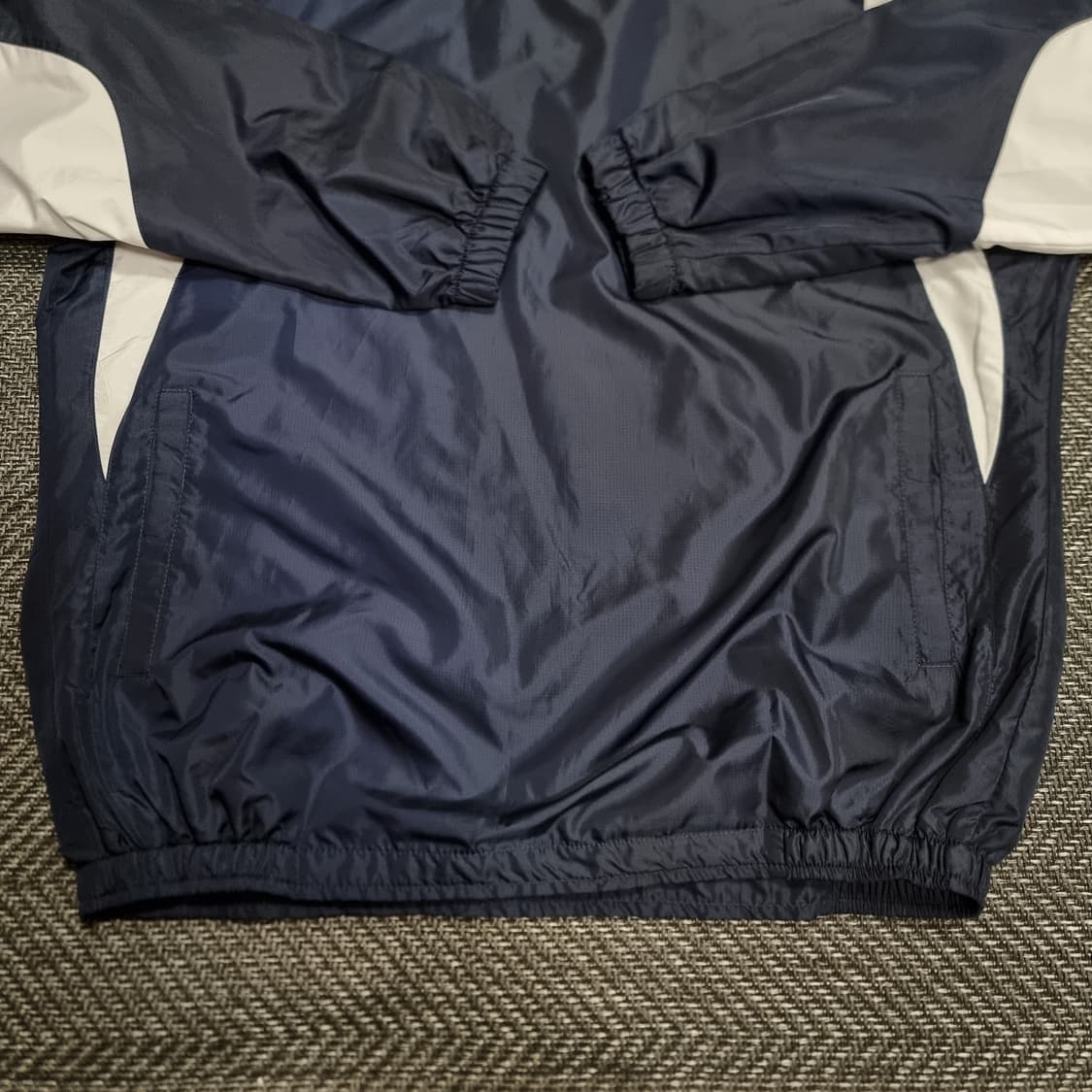 미즈노 네이비 바람막이 웜업 상품이미지6