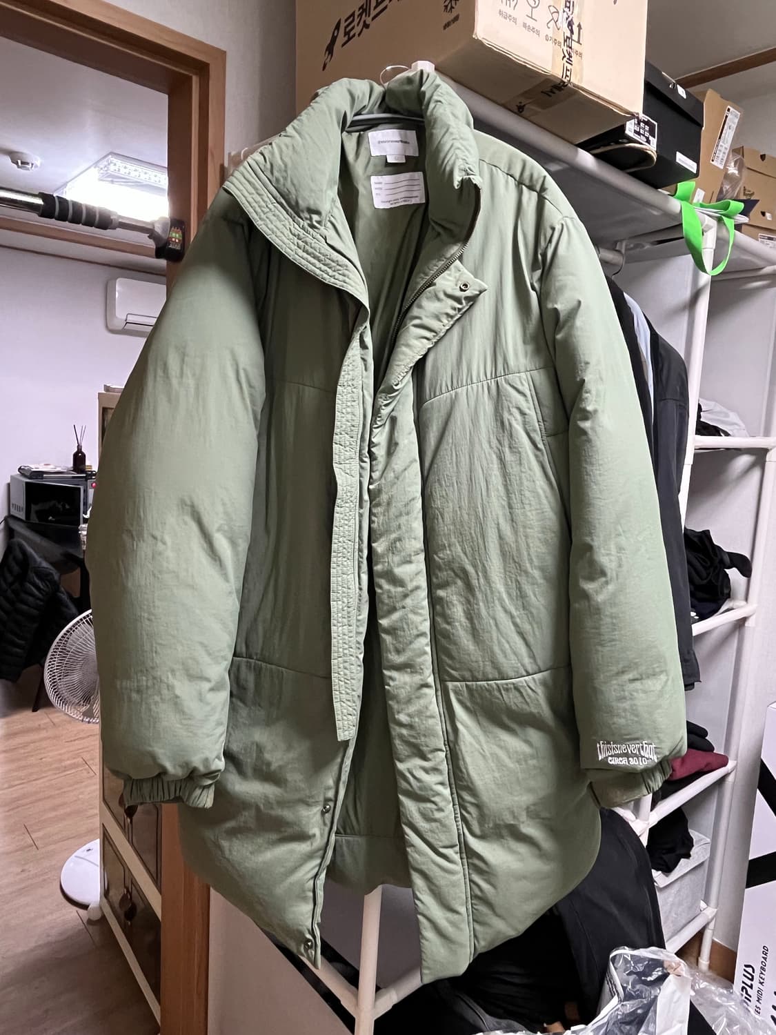 디스이즈네버댓 몬스터 다운 파카 올리브 L사이즈 상품이미지4