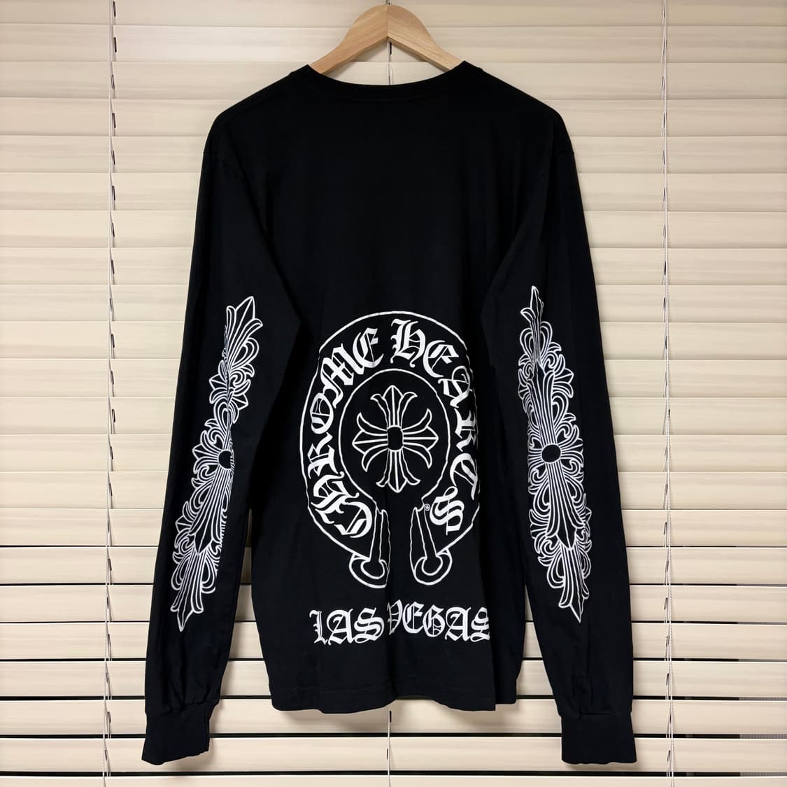 크롬하츠 라스베가스 플로랄 크로스 홀스슈 롱슬리브 긴팔 티셔츠 L 상품이미지1