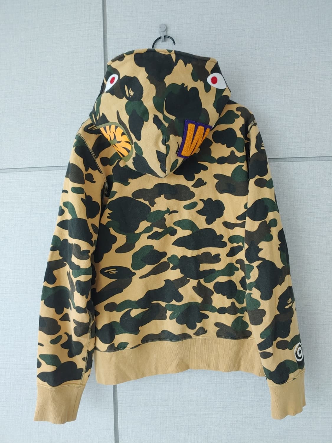 [S] 베이프 1ST 황계 샤크 후드집업 상품이미지2