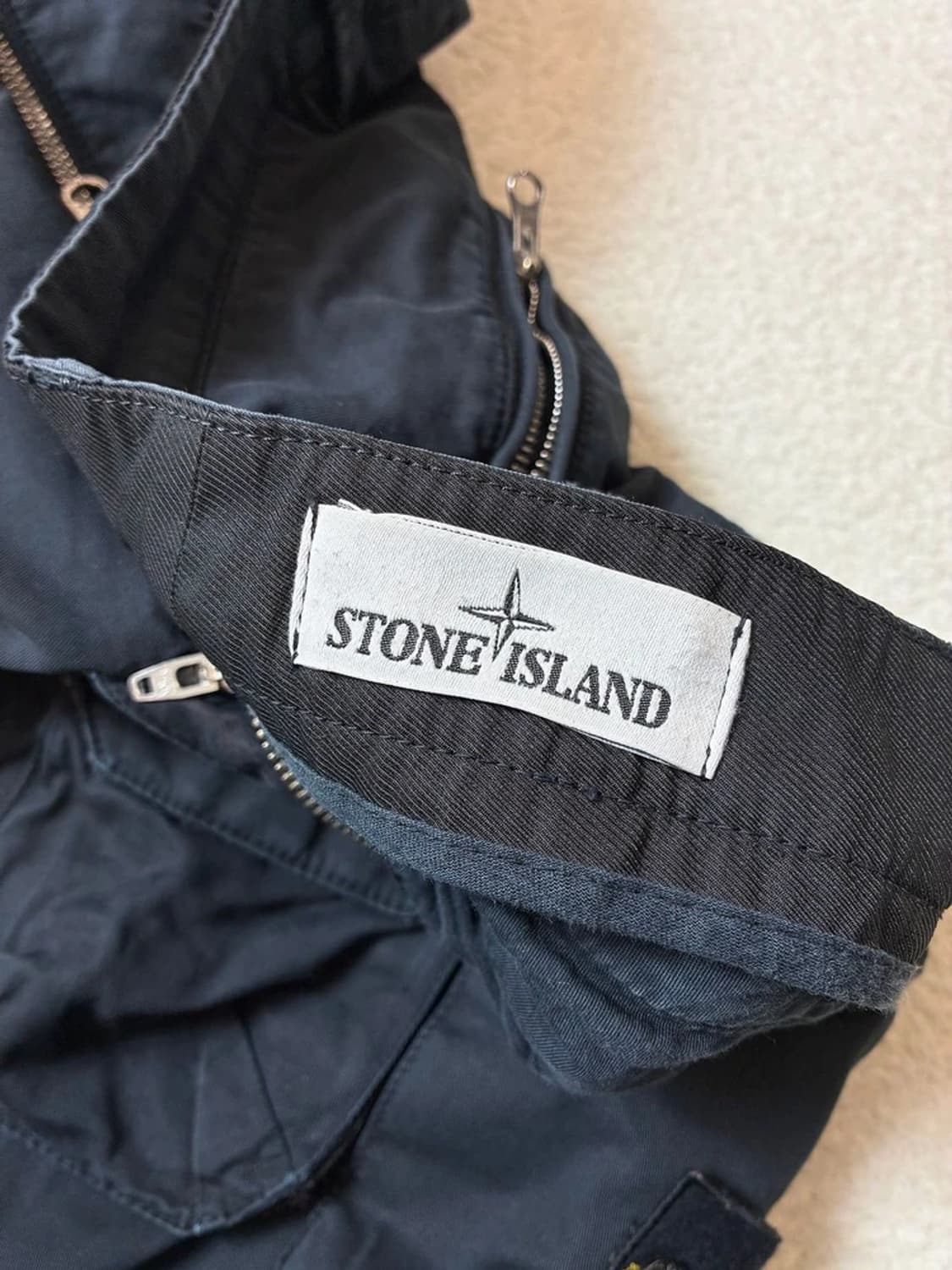 스톤아일랜드 와펜 벨크로 스트레이트 팬츠 PN6702 상품이미지8