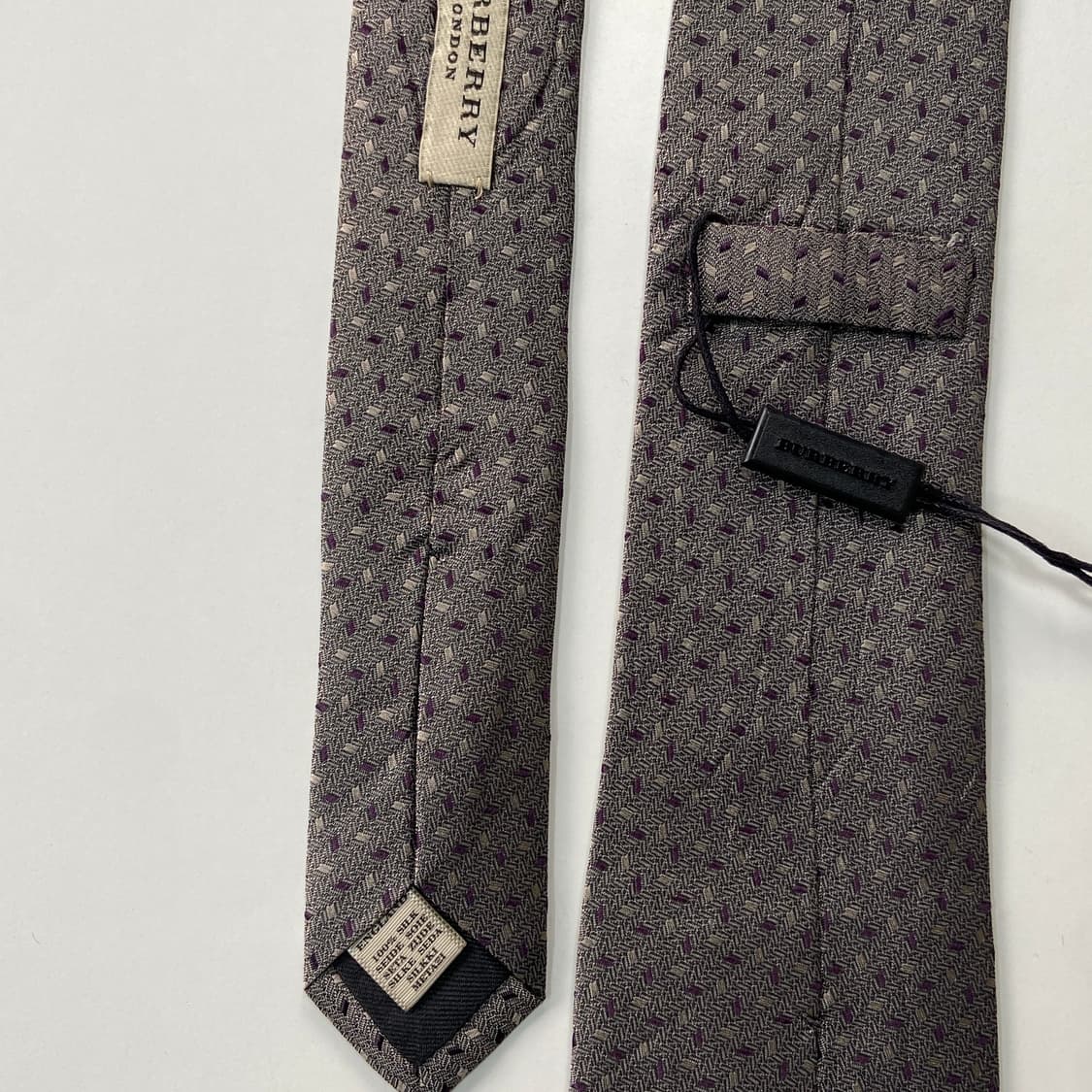  버버리 심플로고 명품 정품 넥타이 (Burberrys)8.2cm 상품이미지6