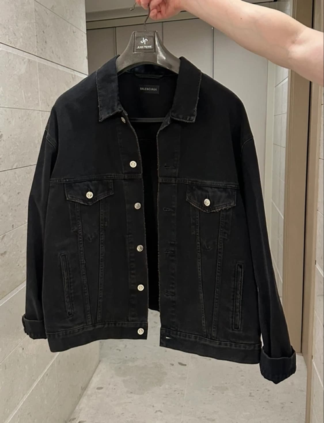 [정품] 발렌시아가 오버사이즈 블랙 데님 자켓 XL 상품이미지1