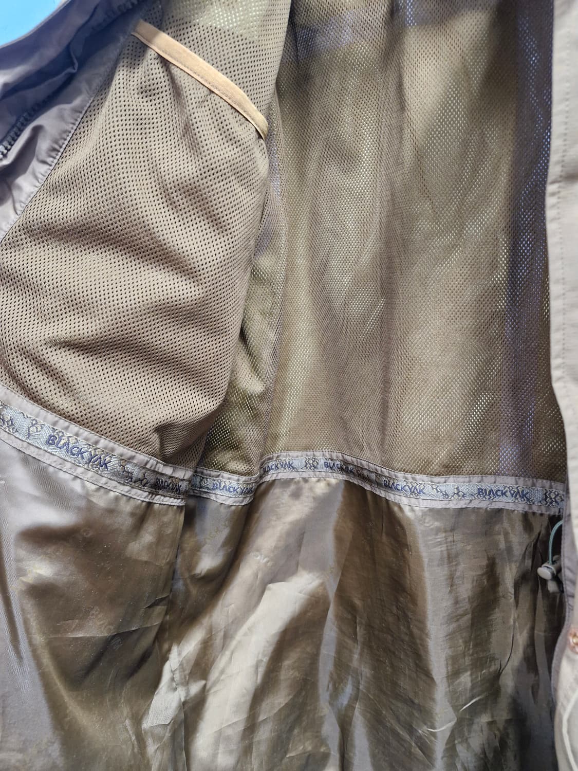 110XXL 블랙야크 나인 고어텍스 바람막이 자켓. 상품이미지8