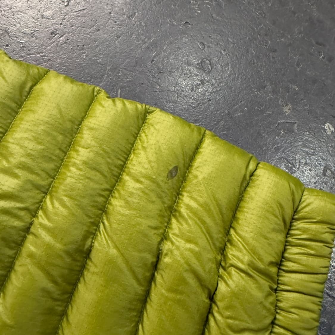 100 콜럼비아 경량패딩 상품이미지7