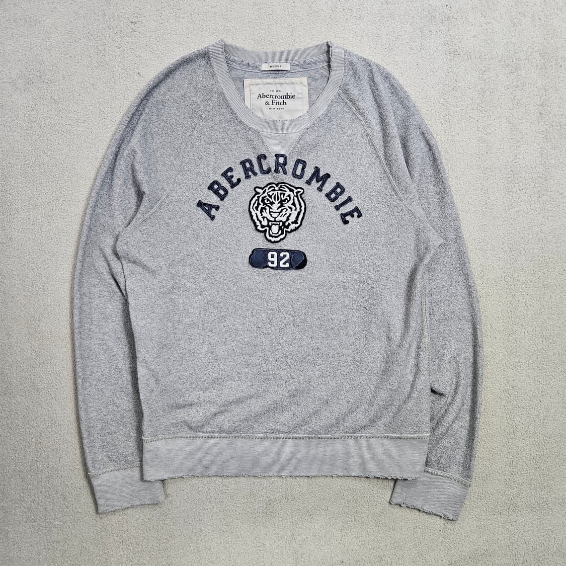 아베크롬비 타이거 맨투맨 L 상품이미지1