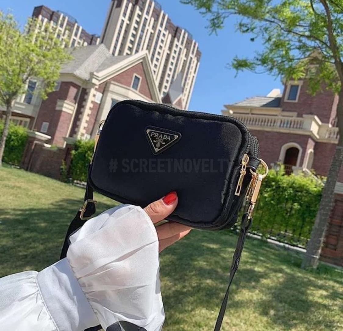  프라다뷰티 3단 크로스 백 블랙 상품이미지4