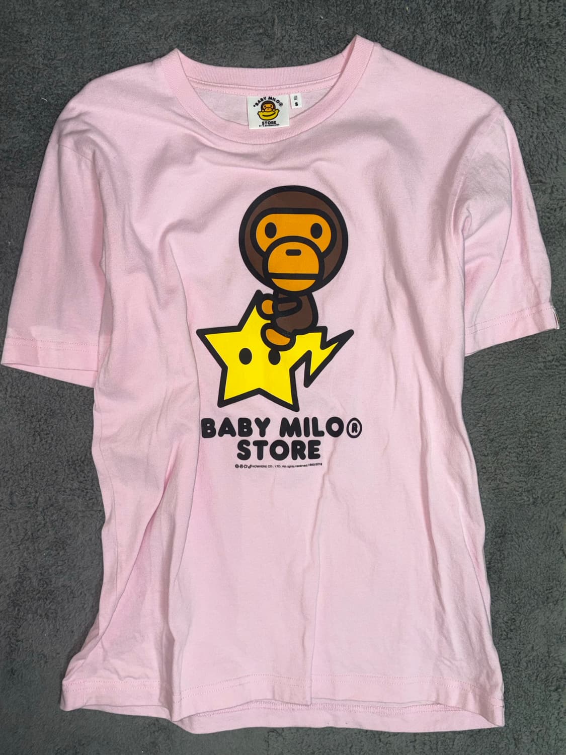 BAPE 희귀매물 베이프 베이비마일로 핑크 딸기우유맛 스타반팔 상품이미지1
