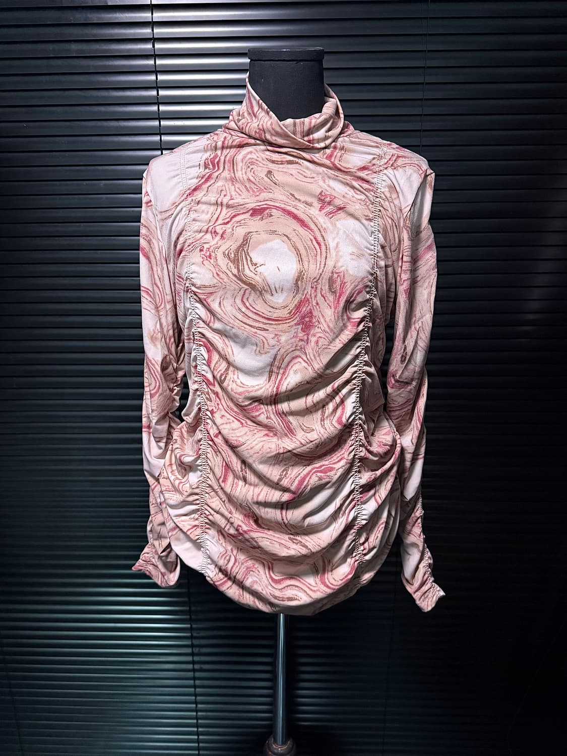 이상봉 에디션 쉬폰 셔링 긴팔 목폴라 반목 모크 핑크 타이다이 터틀넥 M 상품이미지1