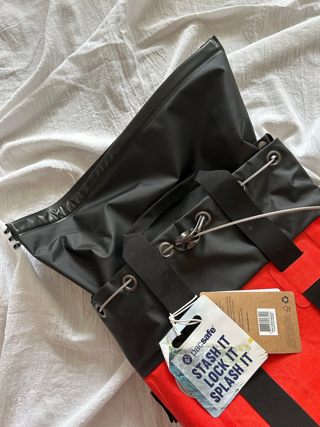 팩세이프(Pacsafe) 도난방지 백팩 15L (오렌지) 상품이미지3