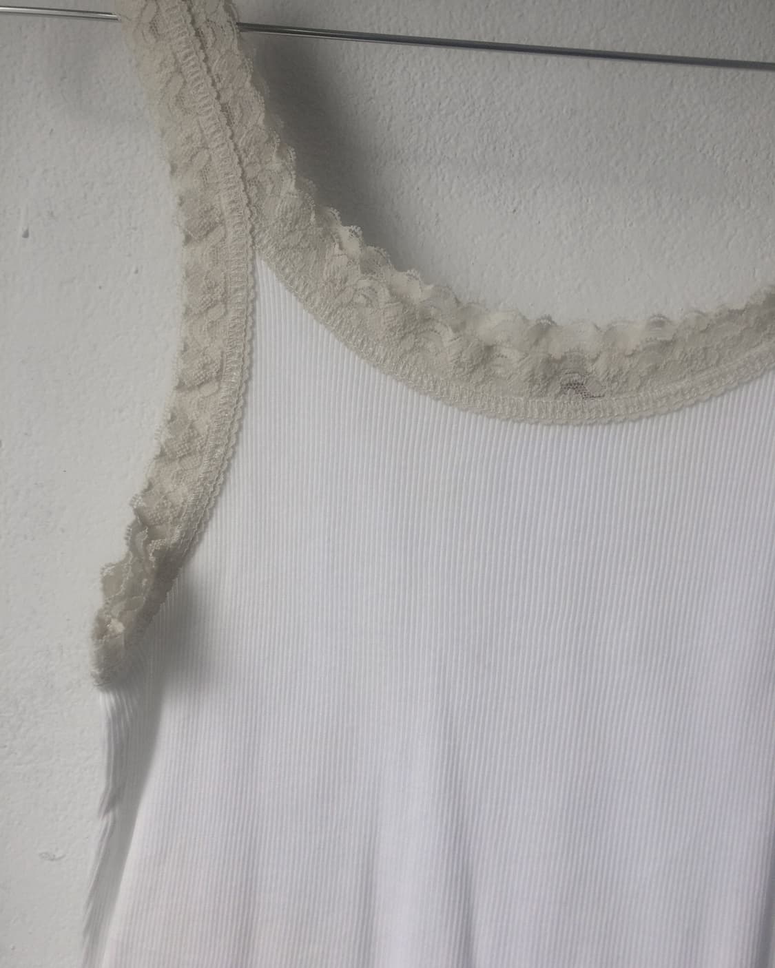 Lace trimming ribbed sleeveless 상품이미지2