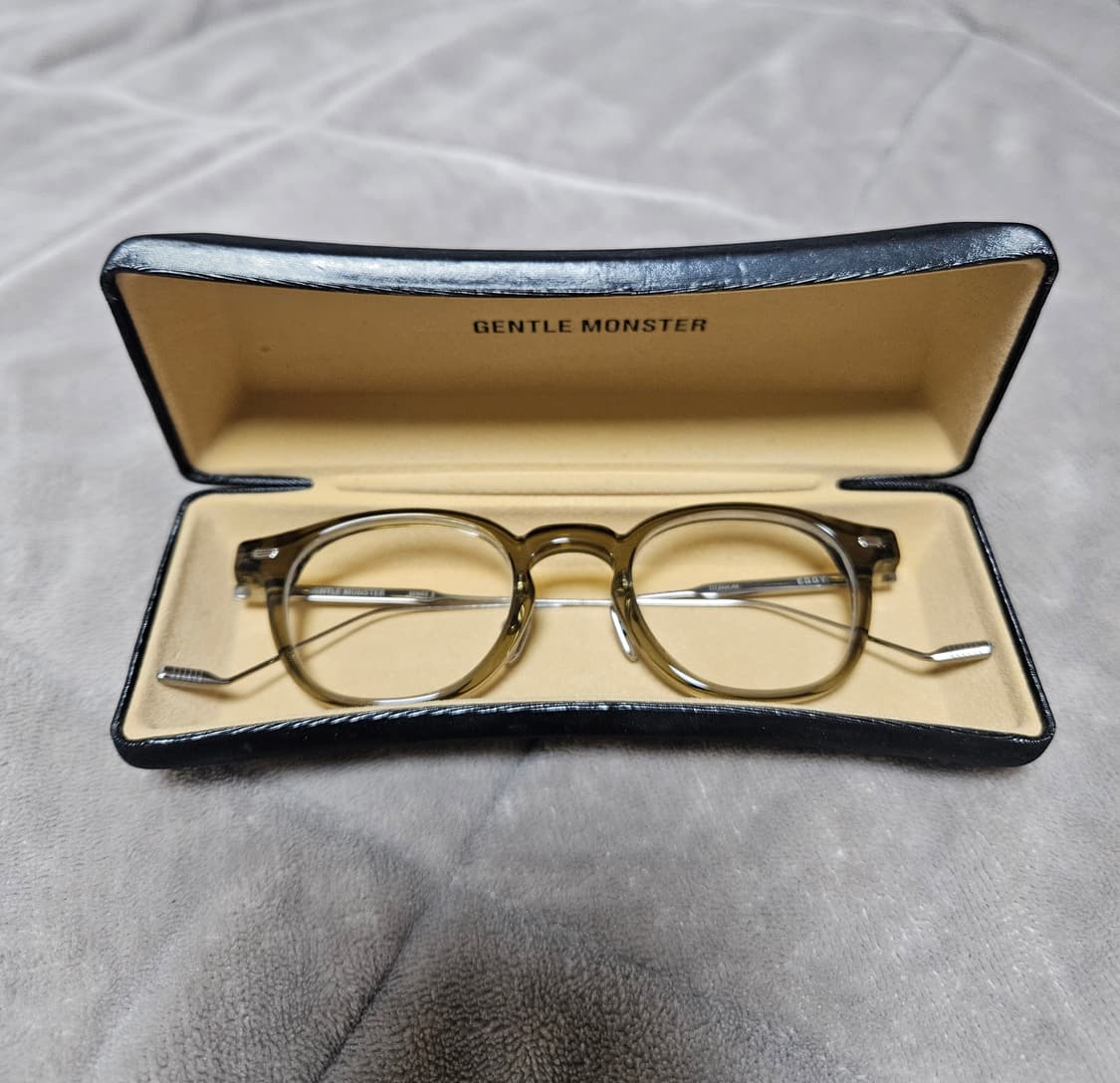 젠틀몬스터 에디01 카키(브라운) 45사이즈 상품이미지2