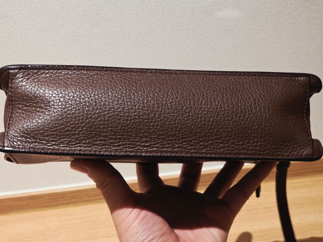 프라다 비텔로 가죽 클러치백 상품이미지4