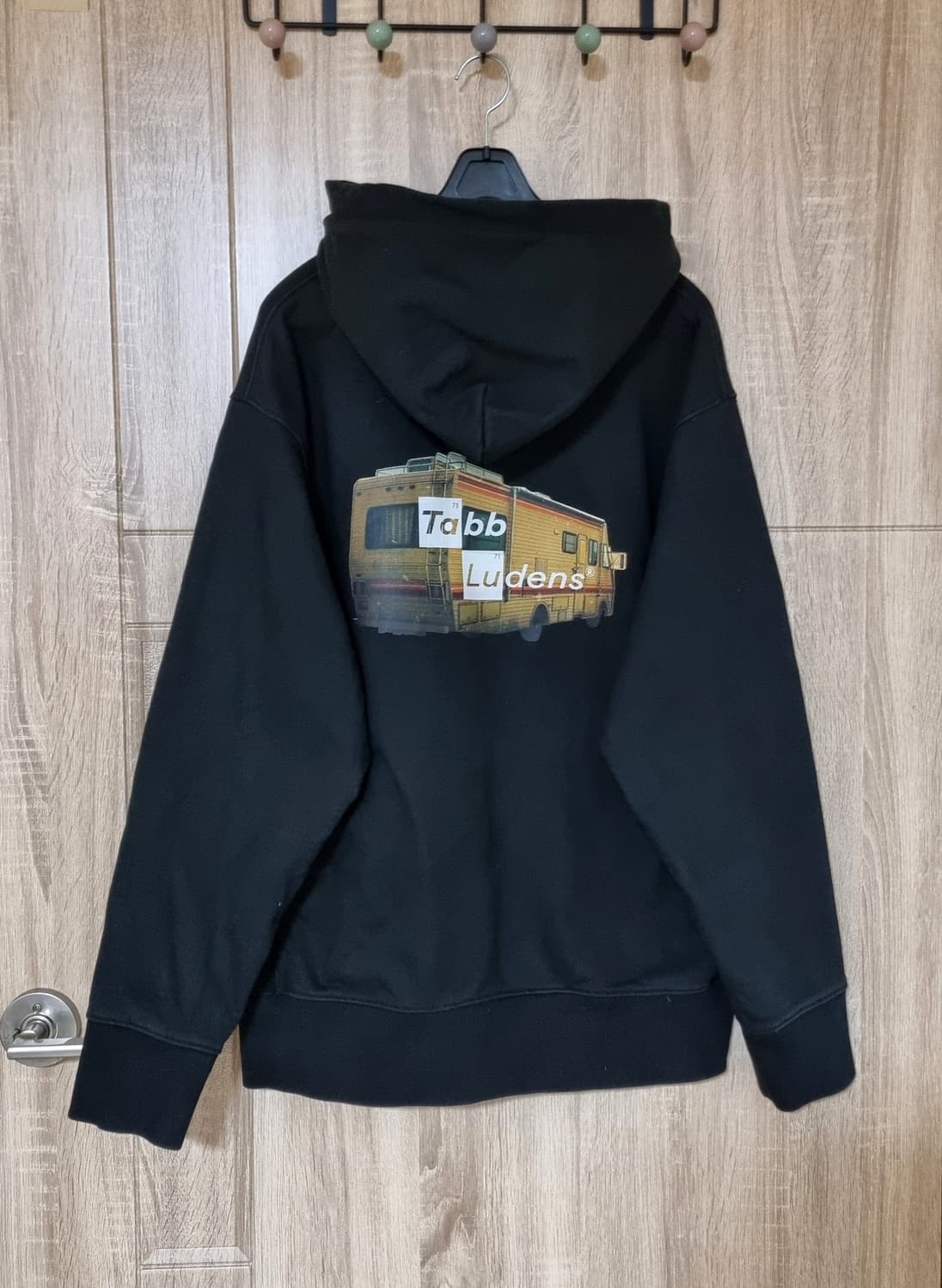 탭루덴스 후드티 상품이미지1