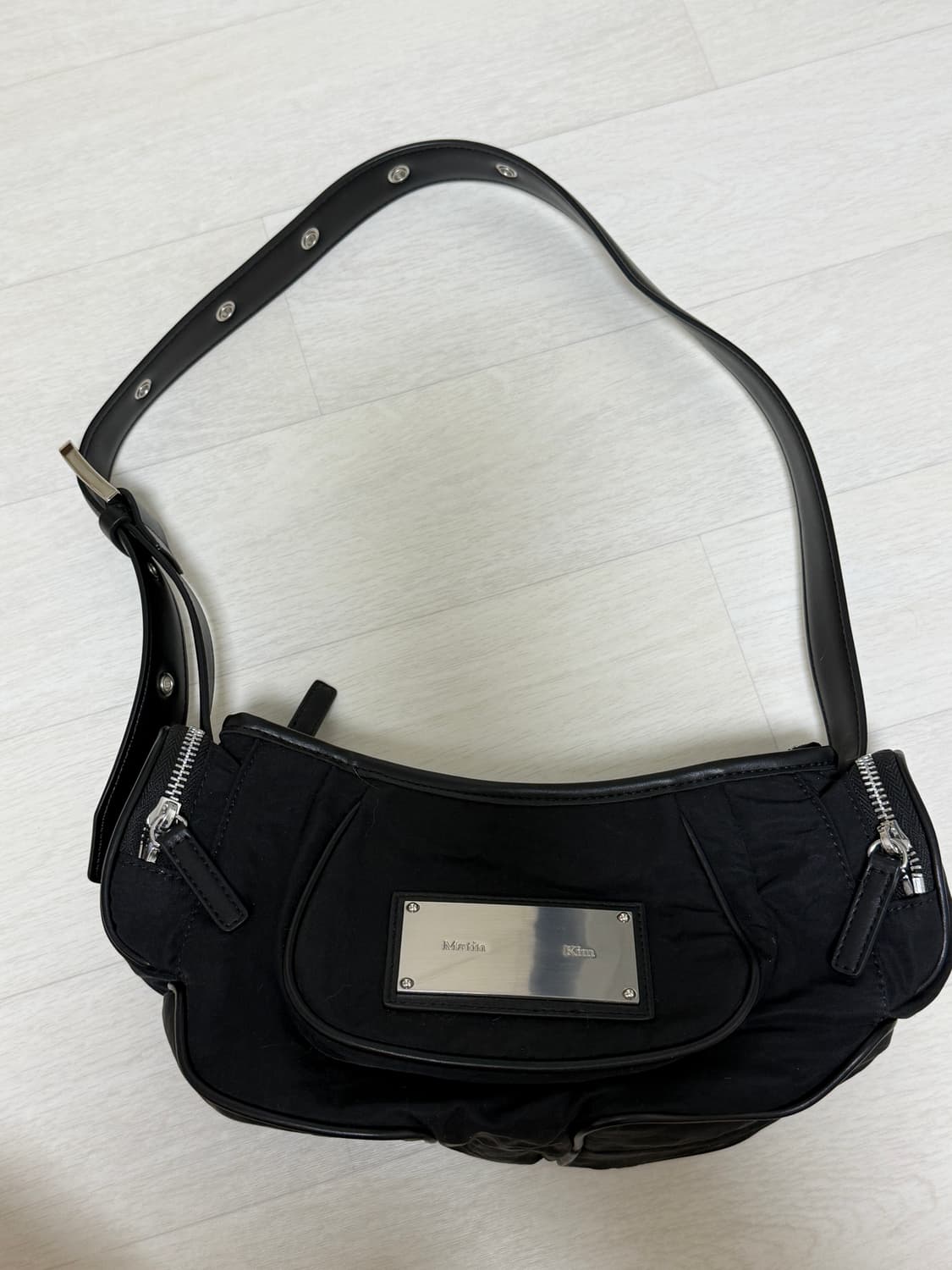 마뗑킴 마들렌 라운드백 블랙 상품이미지2