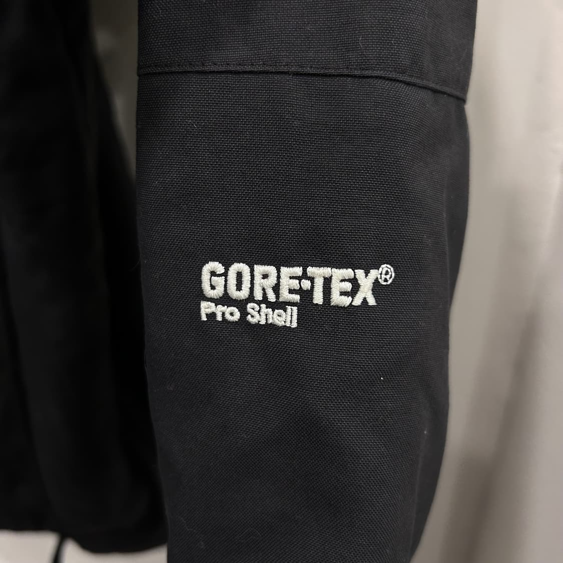 노스페이스 써밋시리즈 고어텍스 하이넥 바람막이 상품이미지4