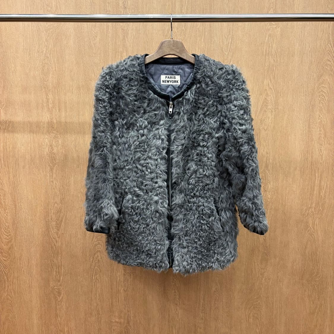 빈티지 라운드넥 퍼 집업 자켓 블랙 레더 트리밍 안감 퀄팅 디테일 그레이 상품이미지2