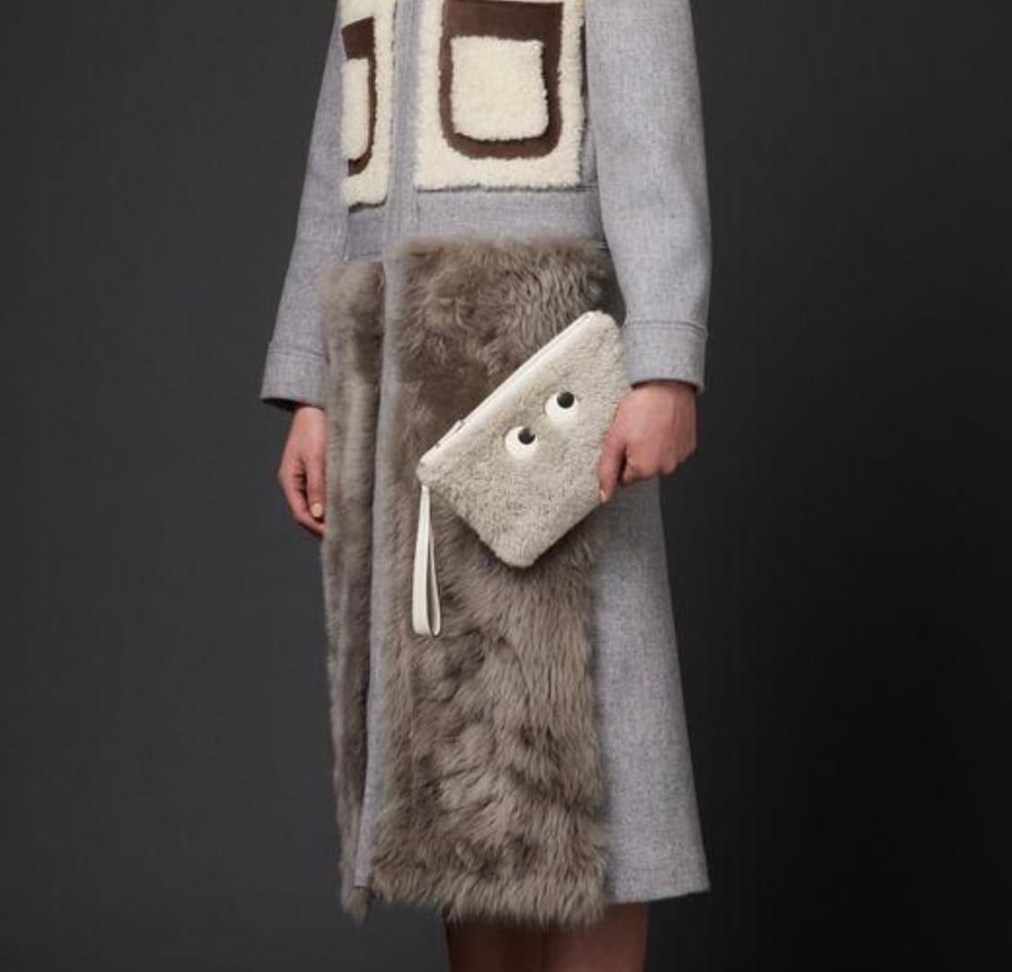 정품 안야힌드마치 정가90만 양털 클러치 가방 핸드백 미니백 아크네 마쥬 상품이미지3