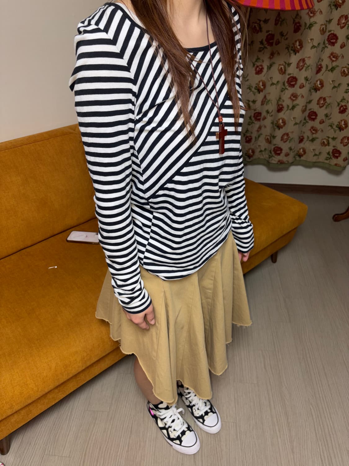 OWL unbalance fringe beige skirt 상품이미지1