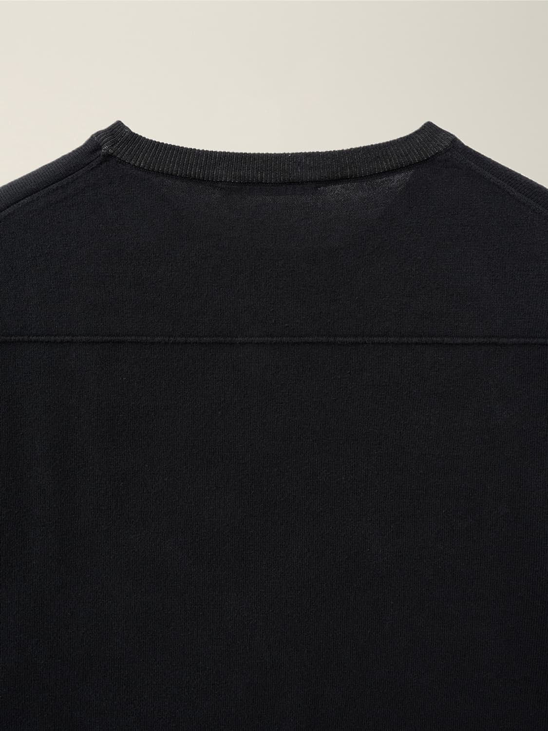 ESSENTIAL KNIT BLACK 누마레ee 긴팔 얇은 니트 상품이미지4