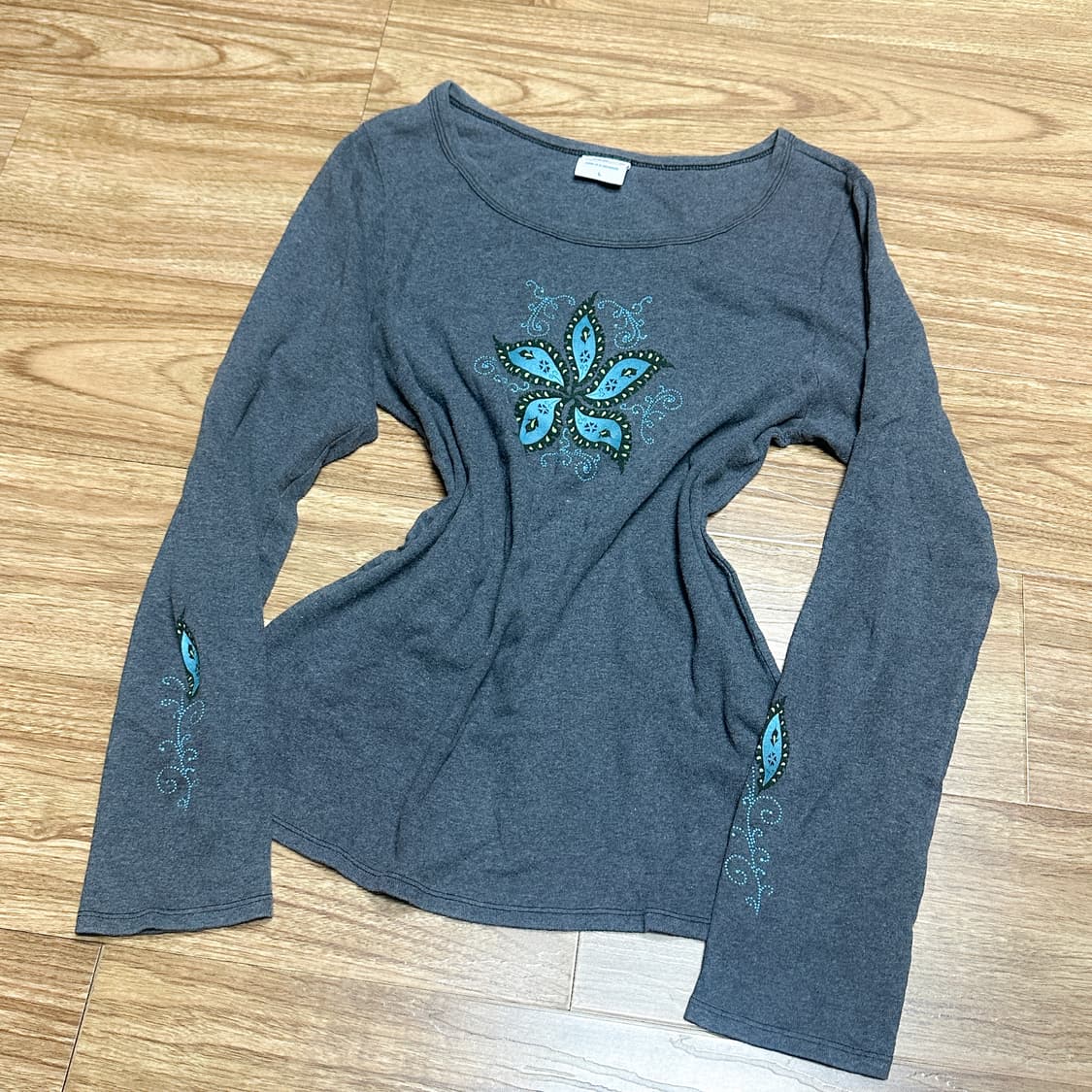 빈티지 차콜 민트 긴팔 티셔츠 오네갸루 로걀 라떼 긱시크 페어리 모리걸 상품이미지1