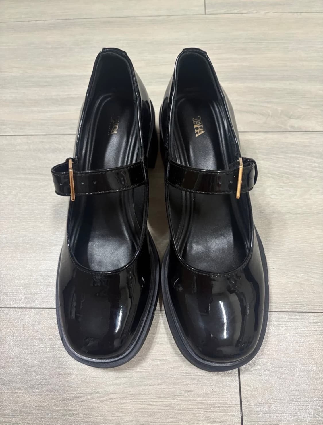 ZARA)에나멜 메리제인 구두 블랙 235사이즈 굽5.5cm(품절,새상품 상품이미지8