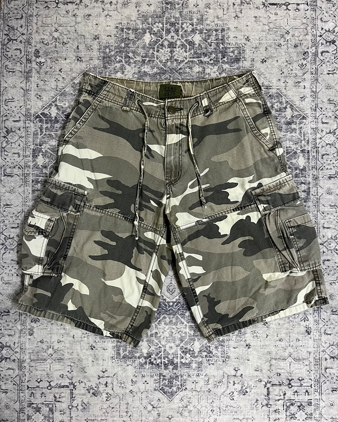 Y2K Camo Cargo Bermuda pants 상품이미지4