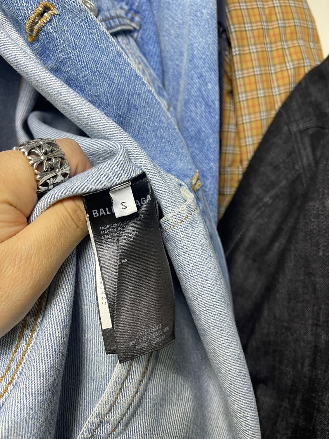 [S] 발렌시아가 중청 네온 스프레이 데님 오버핏 자켓 상품이미지5