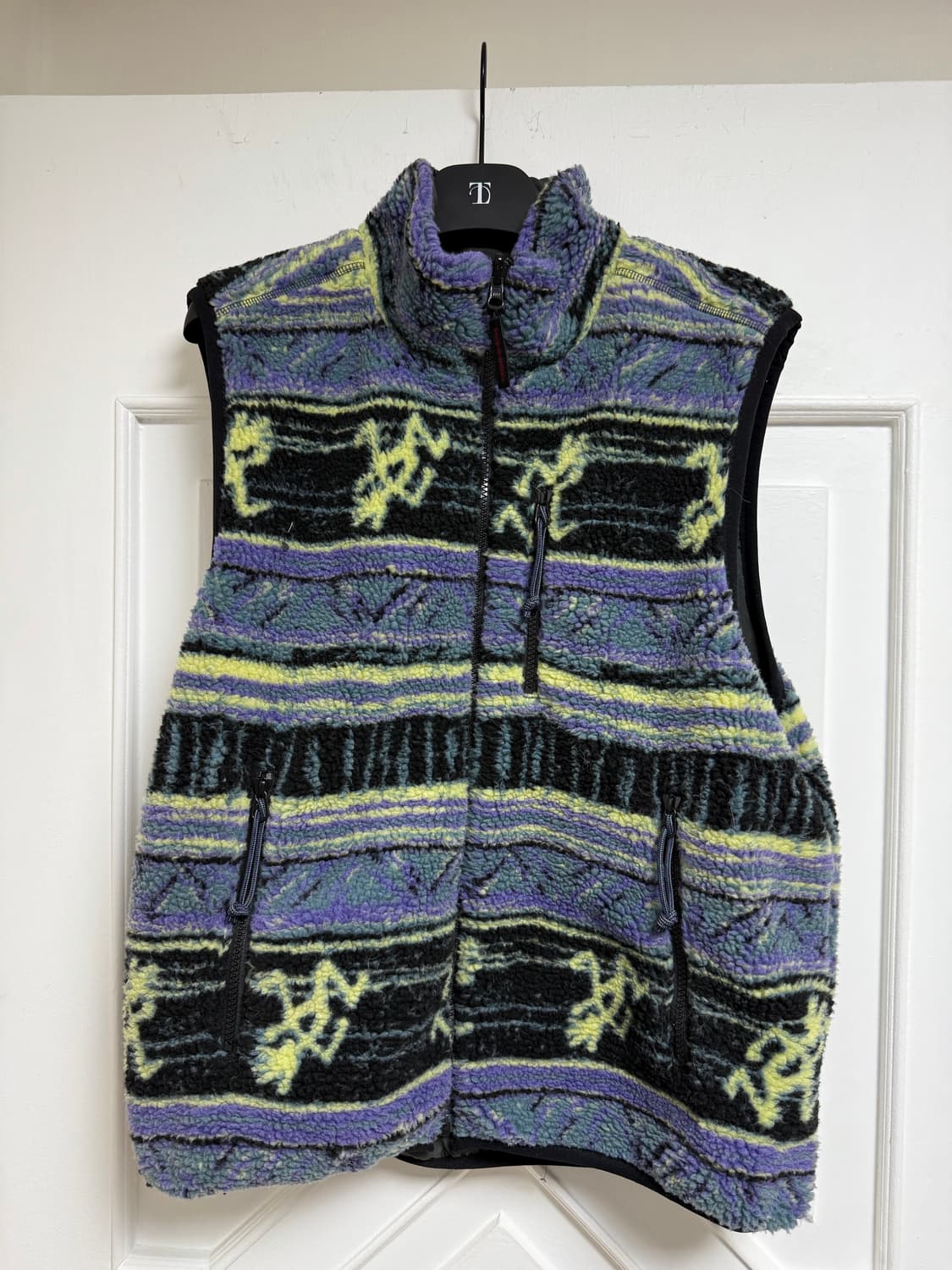 디스이즈네버댓 x 그라미치 리버시블 플리스 베스트 멀티 상품이미지3