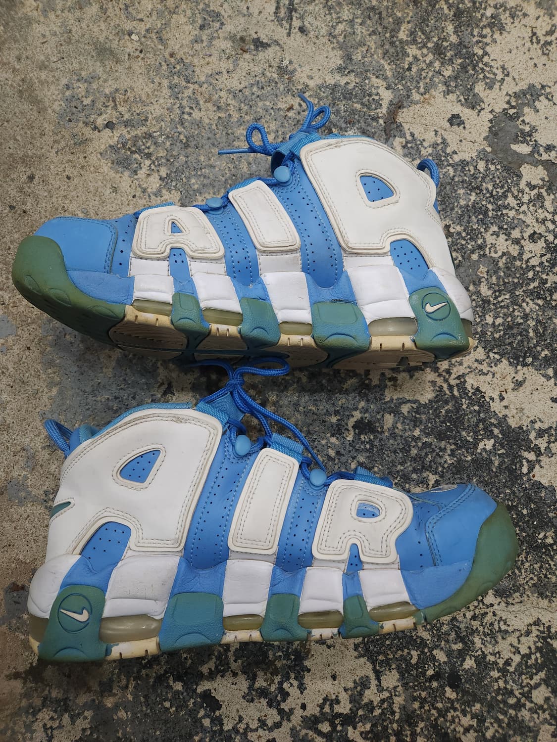 나이키 에어모어 업템포 유니버시티블루 255

 상품이미지4