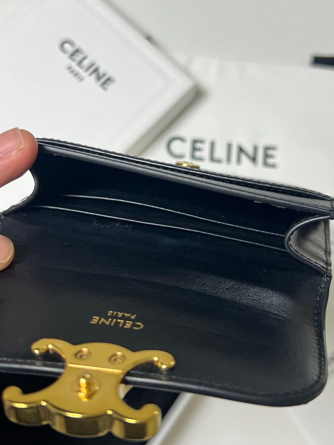 [정품] 셀린느 샤이니 카프스킨 카드지갑 블랙 상품이미지7