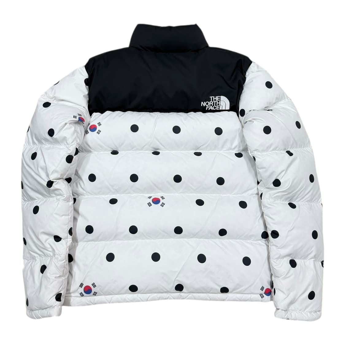노스페이스 해외판 한정판 도트 땡땡이 태극기 코리아 눕시700패딩 화이트 상품이미지3
