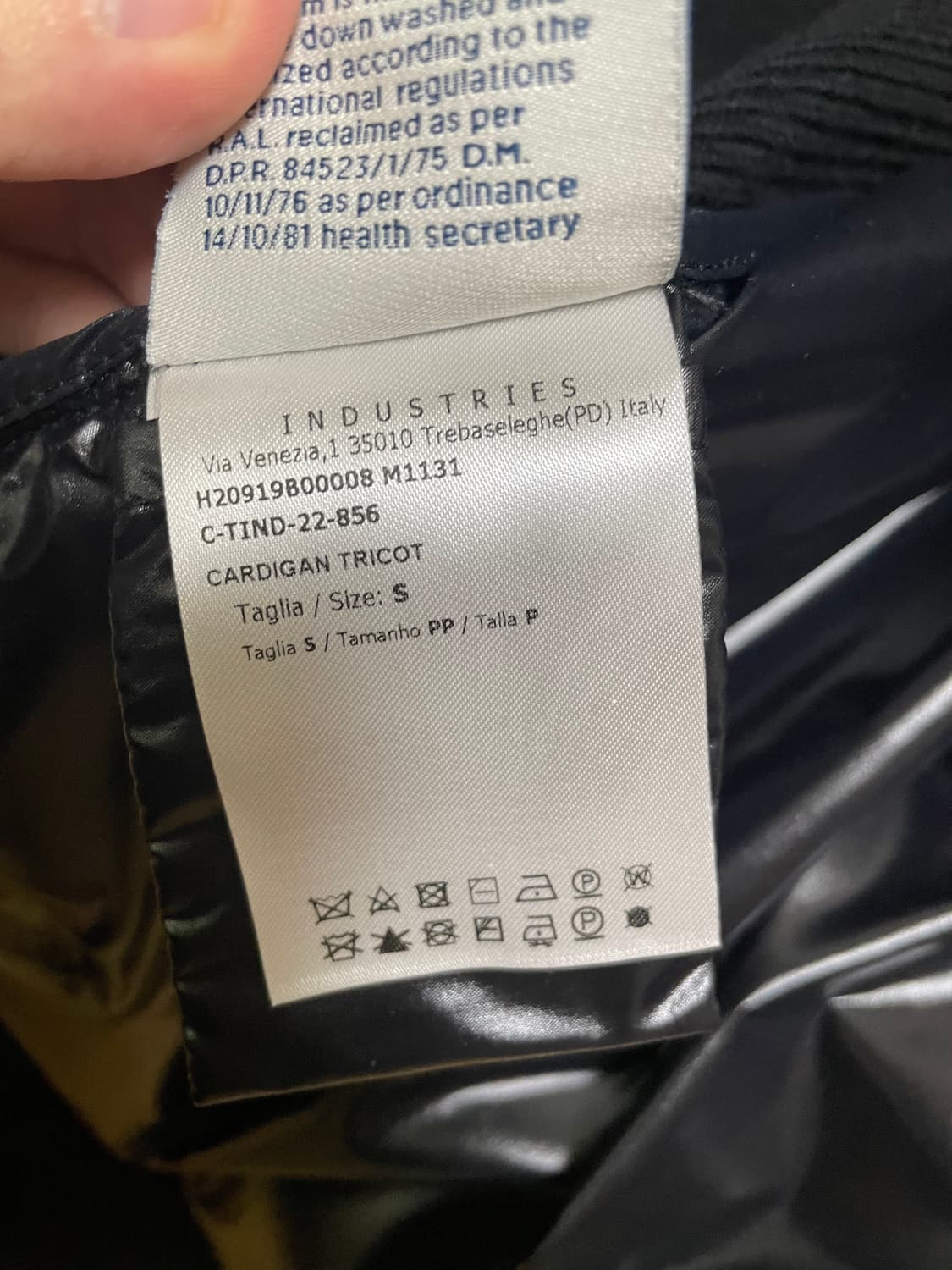 몽클레어 트리콧 유광 니트패딩 상품이미지7