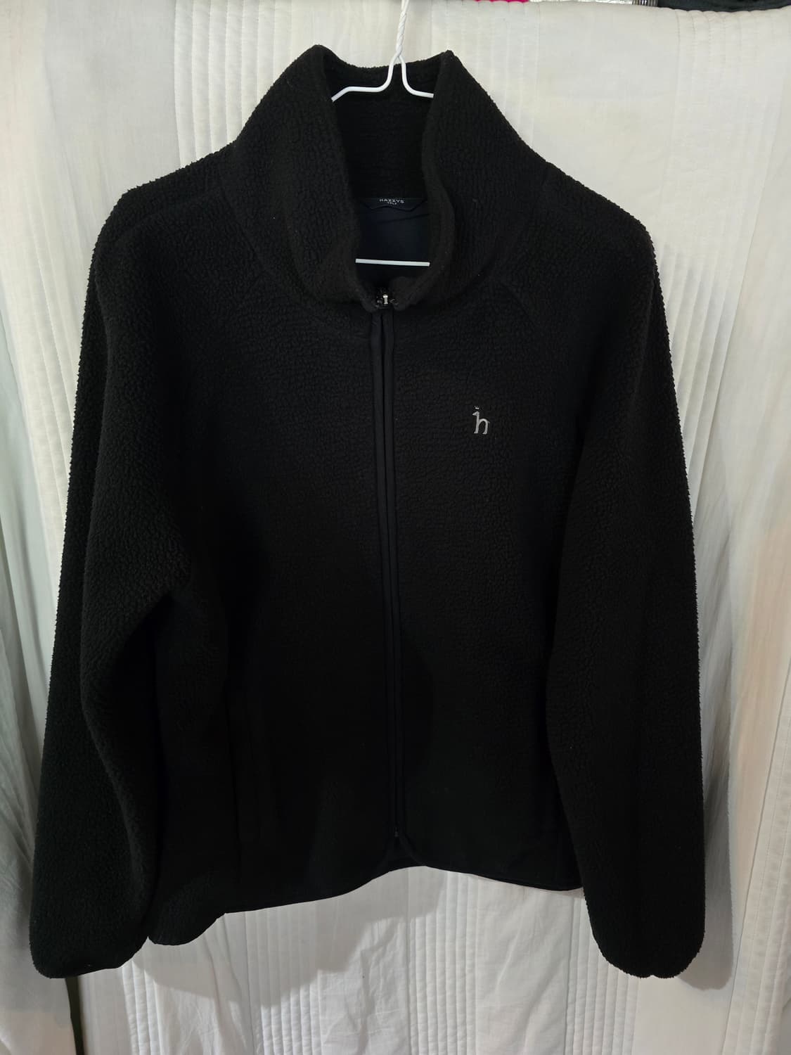 헤지스 블랙 뽀글이 플리스 집업 상품이미지2