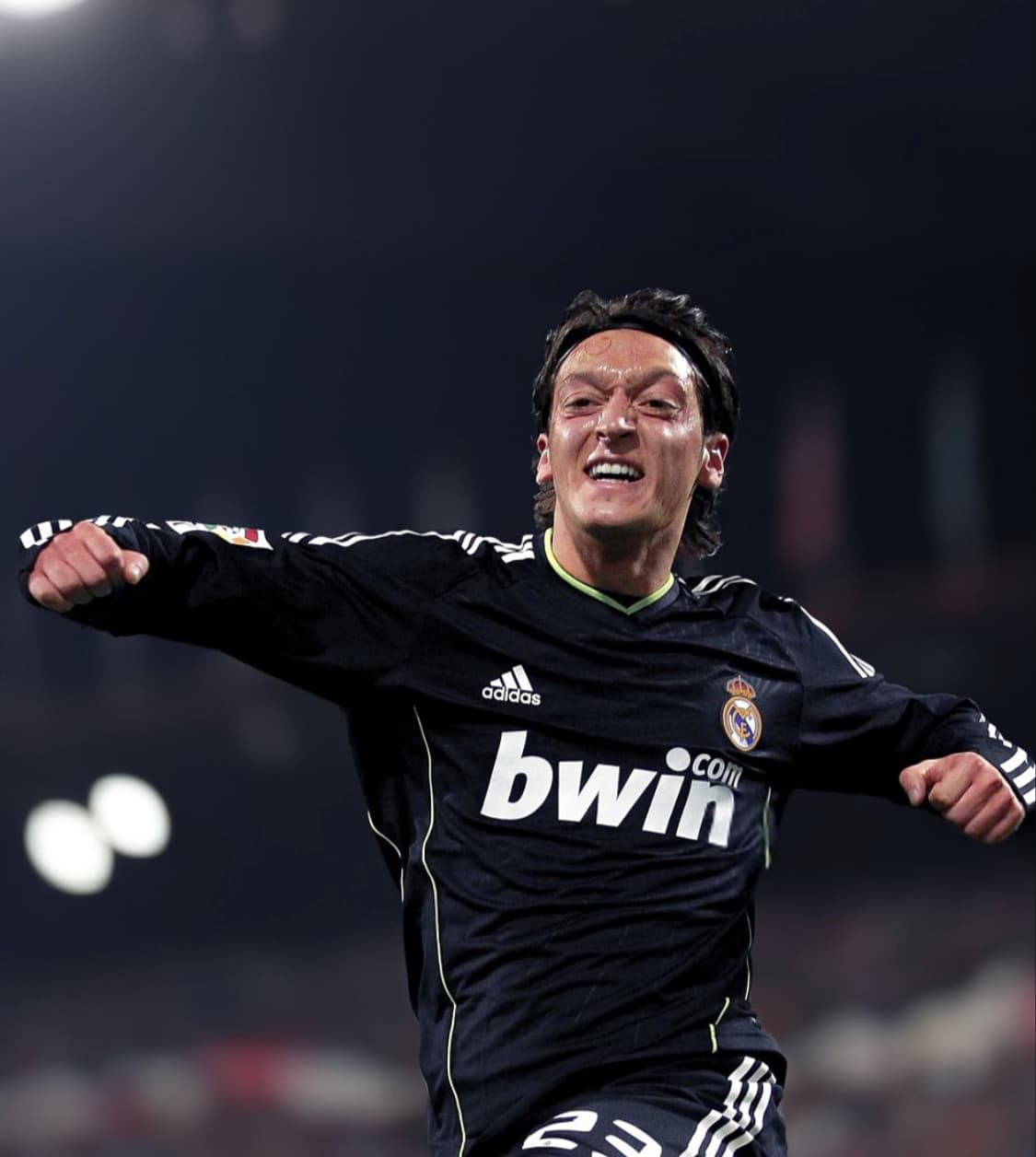 10-11 레알마드리드 외질 원정 유니폼 M사이즈 레플리카 상품이미지8