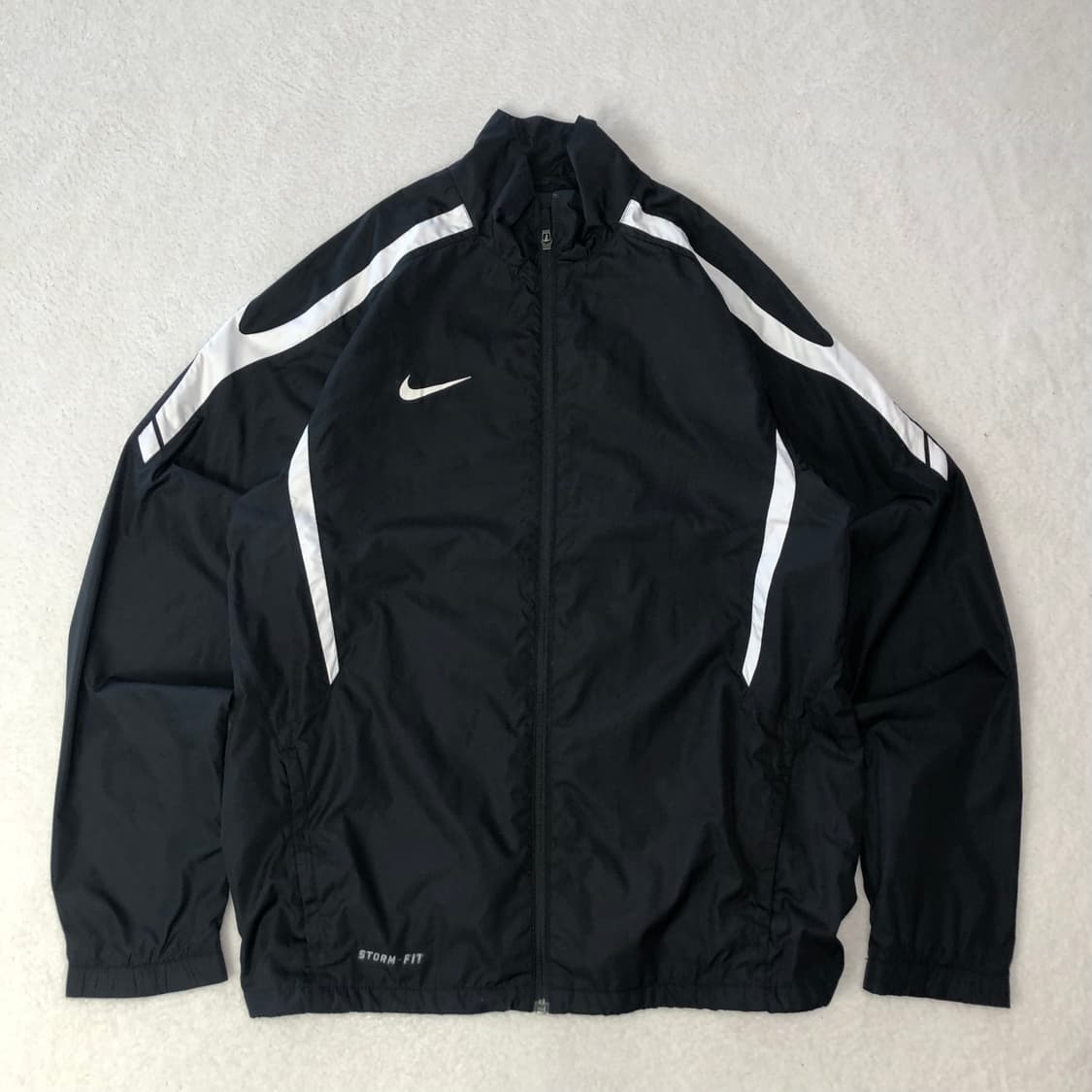 나이키 바람막이 상품이미지1