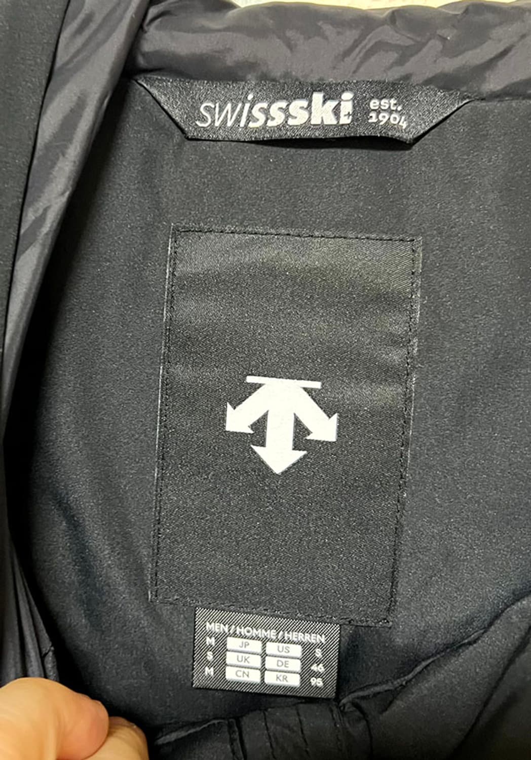 데상트 스위스 아우디 스키 후디 우븐자켓 남자 바람막이 새상품 M 95 상품이미지3