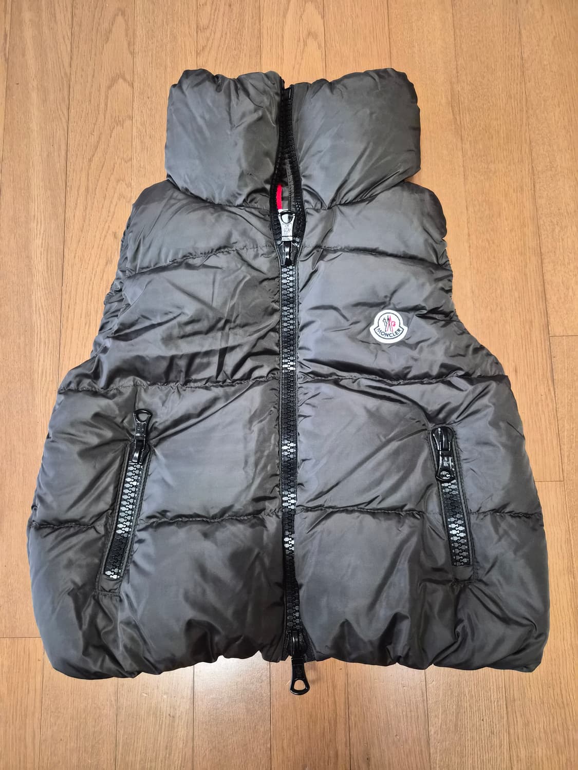 (정품) 몽클레어 여자 패딩조끼 0사이즈 (명품 여성 숏패딩 롱패딩 자켓 상품이미지1