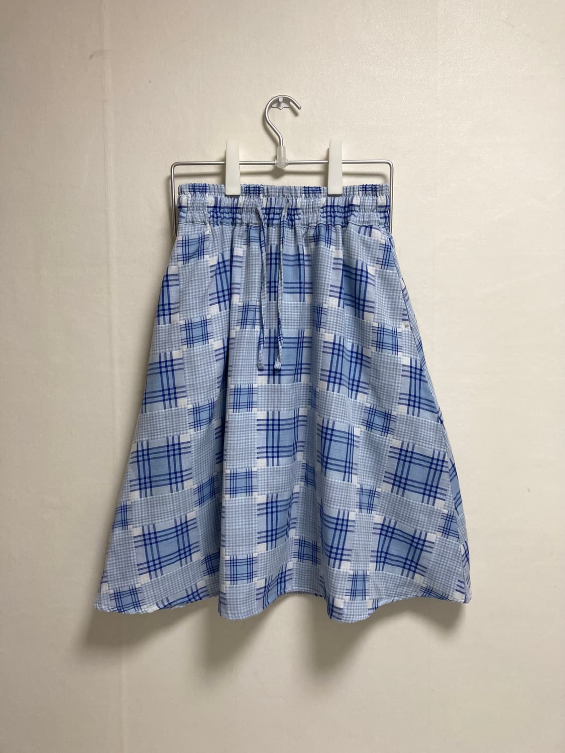 엔조블루스 2026ss 블루 체크 스커트 상품이미지4