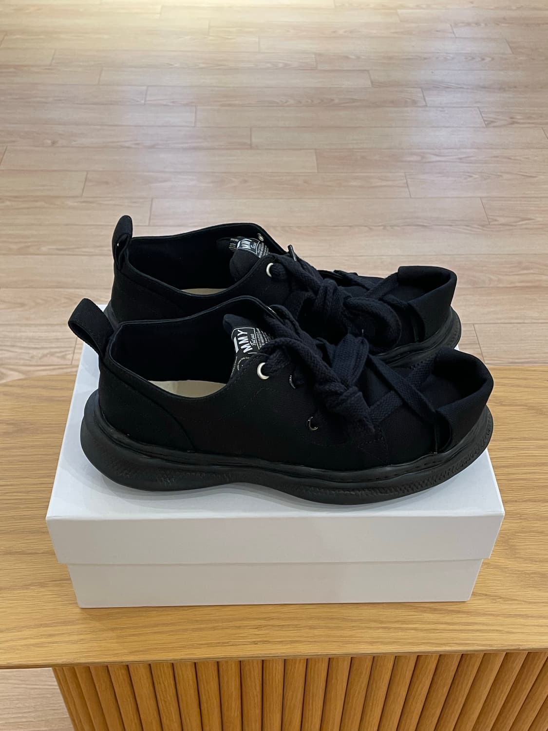 미하라야스히로 X 뷰티 비스트 roll tongue staining sh 상품이미지4