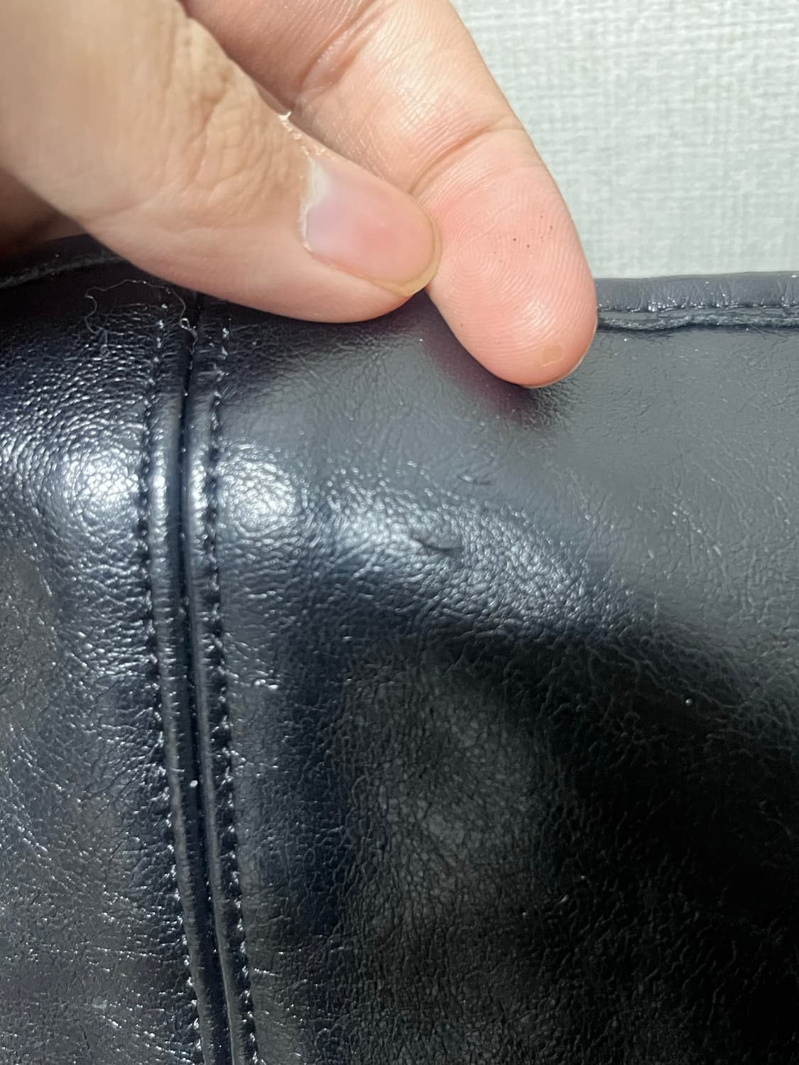 밀로 아카이브 쉘 레더 데이 백 상품이미지5